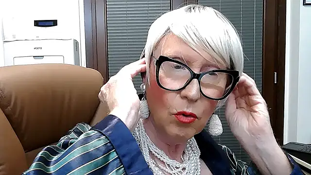Snapshot of ROBY_SWEETHOT chatting on 10/13/25, 09:27 ROBY SWEETHOT online show from 10/13/25, 09:27