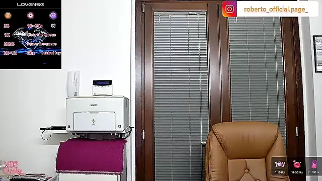 Snapshot of ROBY_SWEETHOT chatting on 06/12/26, 08:50 ROBY SWEETHOT online show from 06/12/26, 08:50