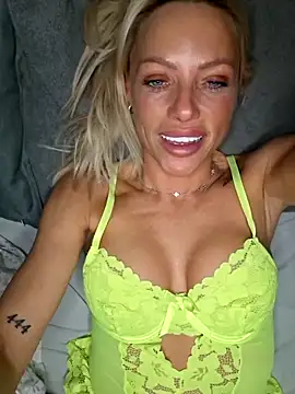 Bellarose xx online show from 02/05/26, 11:00