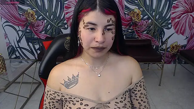 Nina harper  online show from 10/09/25, 08:09