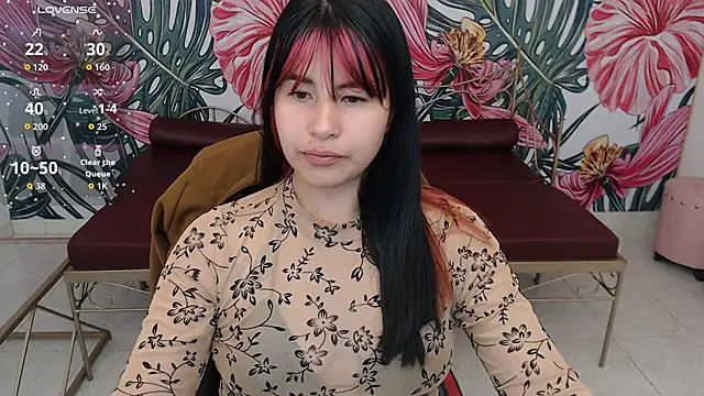 Nina harper  online show from 10/03/25, 08:10