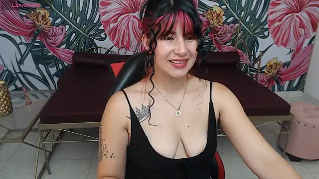 Nina harper  online show from 09/27/25, 08:04