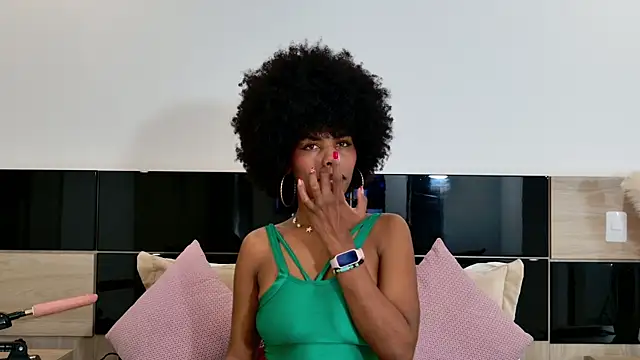 BeckySalas online show from 12/18/25, 08:23