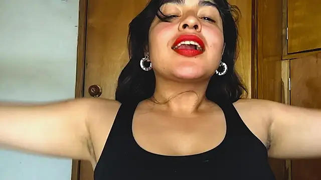 Snapshot of EmilyNoir1 chatting on 09/19/25, 10:25 EmilyNoir1 online show from 09/19/25, 10:25