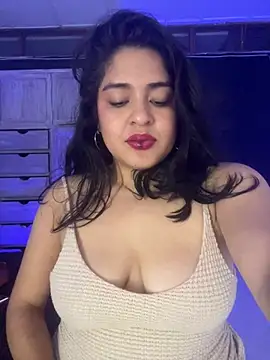 EmilyNoir1 online show from 05/03/26, 11:08