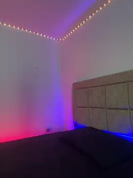 EmilyNoir1 online show from 02/08/26, 12:19