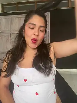 EmilyNoir1 online show from 05/27/26, 09:22