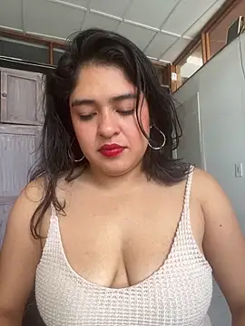 EmilyNoir1 online show from 05/20/26, 07:00