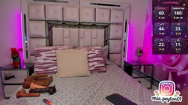 mia peyton online show from 04/29/26, 08:48