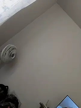 ScuffingBungalow online show from 12/02/25, 03:14