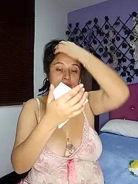 Sophie-Hot- online show from 03/10/26, 10:08