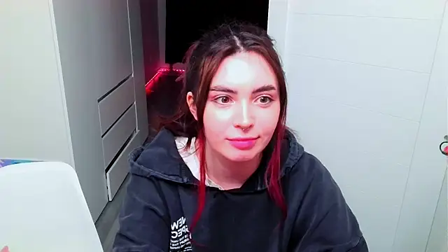 peachyness online show from 02/07/26, 07:11