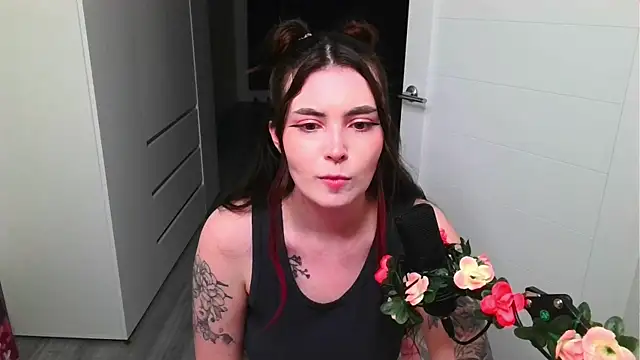 peachyness online show from 05/01/26, 07:41