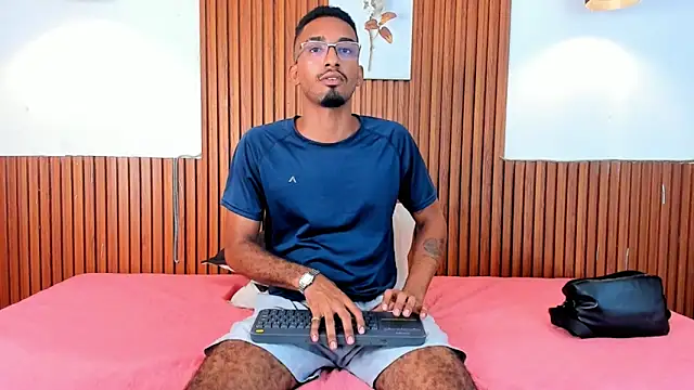 Snapshot of Darwin_mayo chatting on 09/12/25, 11:59 Darwin mayo online show from 09/12/25, 11:59