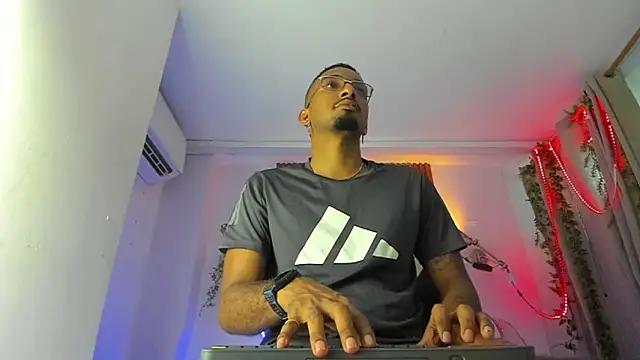 Darwin mayo online show from 04/07/26, 05:15