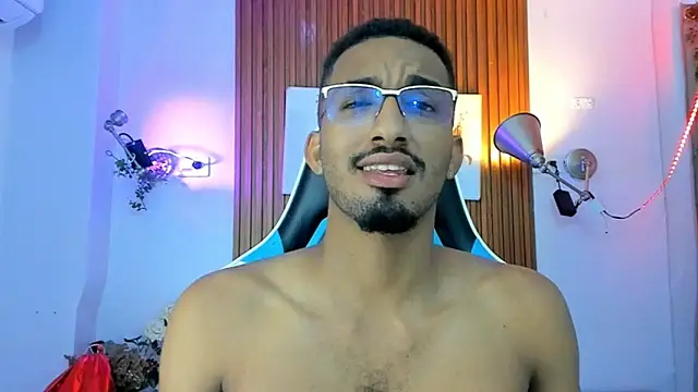 Snapshot of Darwin_mayo chatting on 10/04/25, 05:25 Darwin mayo online show from 10/04/25, 05:25