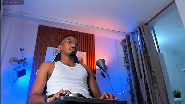 Darwin mayo online show from 02/11/26, 05:24