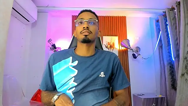 Snapshot of Darwin_mayo chatting on 10/03/25, 05:36 Darwin mayo online show from 10/03/25, 05:36