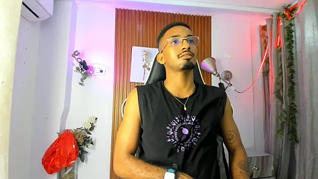 Snapshot of Darwin_mayo chatting on 10/07/25, 05:36 Darwin mayo online show from 10/07/25, 05:36