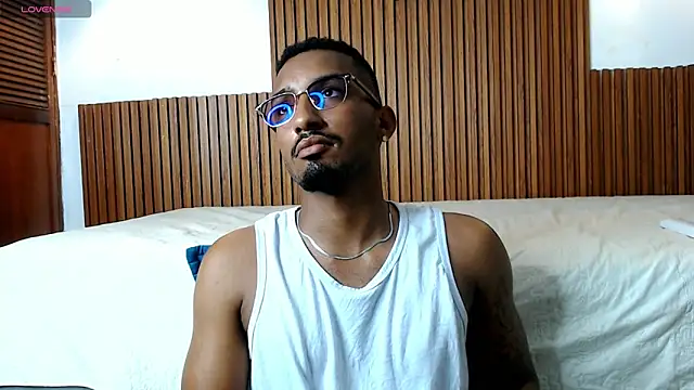 Snapshot of Darwin_mayo chatting on 05/21/26, 05:32 Darwin mayo online show from 05/21/26, 05:32