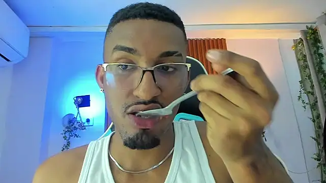 Darwin mayo online show from 03/11/26, 05:40