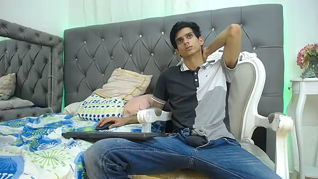 Sebalexis7 online show from 10/10/25, 03:18