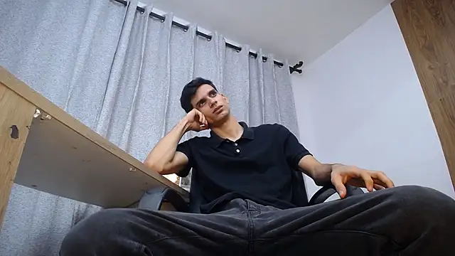 Sebalexis7 online show from 11/19/25, 03:17