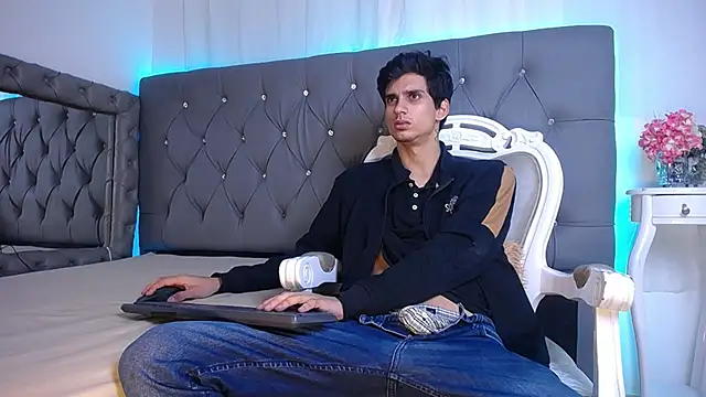 Sebalexis7 online show from 10/15/25, 03:05