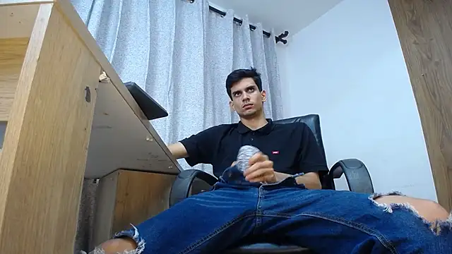 Sebalexis7 online show from 11/25/25, 03:29