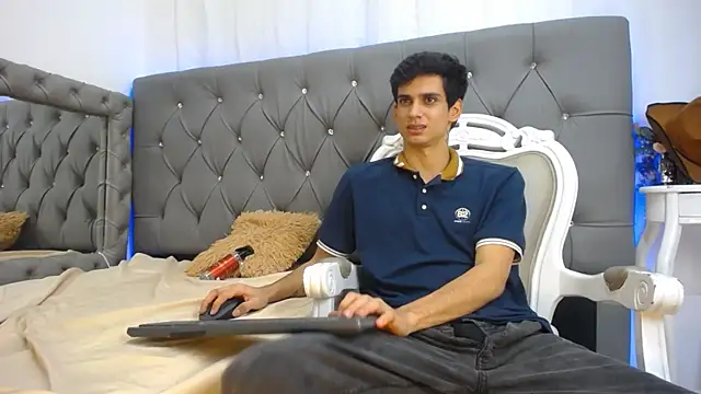 Sebalexis7 online show from 10/04/25, 03:08