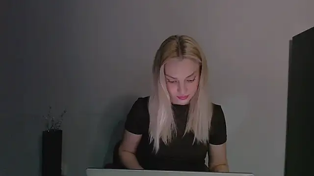 Lia noo regrets online show from 04/19/26, 06:10