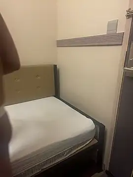 Snapshot of pophiboy chatting on 02/09/26, 03:15 pophiboy online show from 02/09/26, 03:15