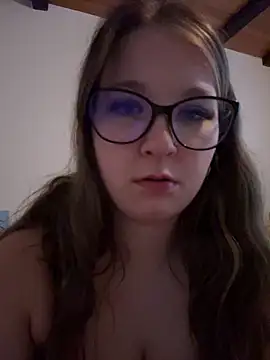 SweetTeenGirl online show from 11/28/25, 07:14