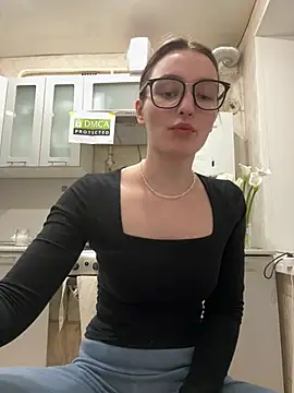 ZariaFlame online show from 04/23/26, 10:44