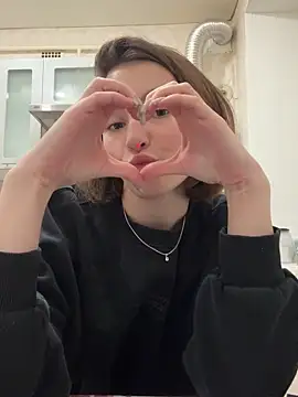 ZariaFlame online show from 11/01/25, 07:30