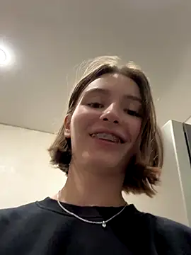 ZariaFlame online show from 09/26/25, 09:32