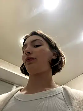 ZariaFlame online show from 12/05/25, 09:12