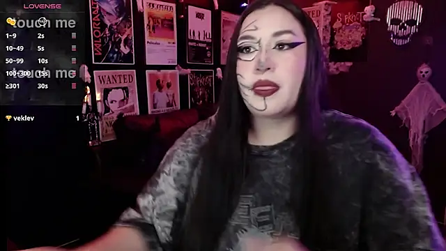 Ravendark  online show from 10/27/25, 07:04