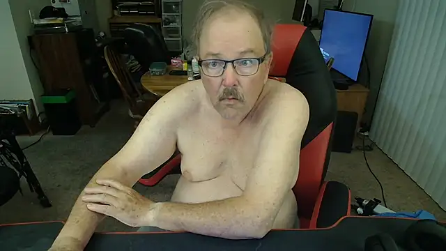 Snapshot of havethickcock chatting on 06/26/26, 02:50 havethickcock online show from 06/26/26, 02:50