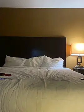 StaciDiamond online show from 10/29/25, 02:49