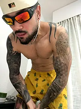 penebunny online show from 12/15/25, 04:40