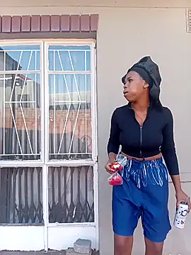 GoldSnowXxX online show from 10/13/25, 02:07