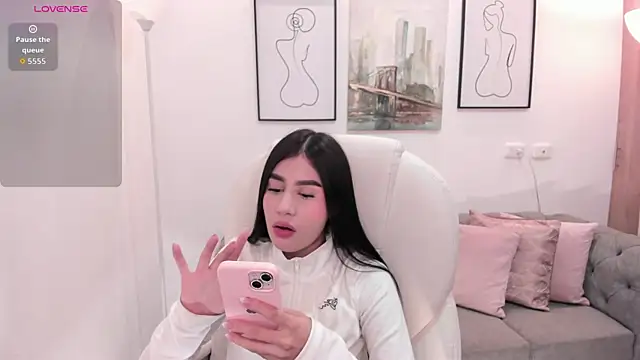 miranda crawfor online show from 04/08/26, 04:03