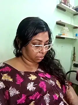 Snapshot of zara-mallus chatting on 09/10/25, 05:34 zara-mallus online show from 09/10/25, 05:34