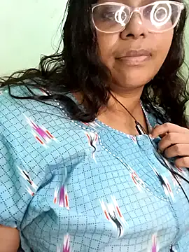 Snapshot of zara-mallus chatting on 09/29/25, 08:25 zara-mallus online show from 09/29/25, 08:25