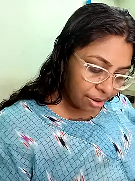 Snapshot of zara-mallus chatting on 09/26/25, 04:25 zara-mallus online show from 09/26/25, 04:25