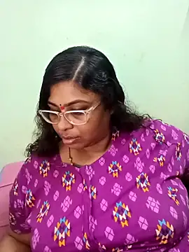 Snapshot of zara-mallus chatting on 09/08/25, 03:44 zara-mallus online show from 09/08/25, 03:44