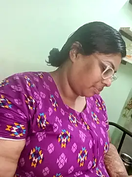 Snapshot of zara-mallus chatting on 09/15/25, 07:36 zara-mallus online show from 09/15/25, 07:36