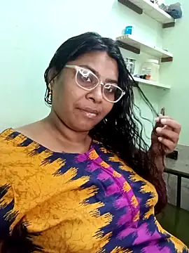 Snapshot of zara-mallus chatting on 10/02/25, 05:49 zara-mallus online show from 10/02/25, 05:49