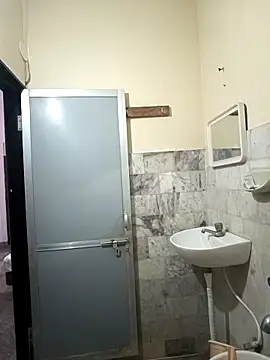 Snapshot of Hunter-Telugu chatting on 02/13/26, 03:56 Hunter-Telugu online show from 02/13/26, 03:56